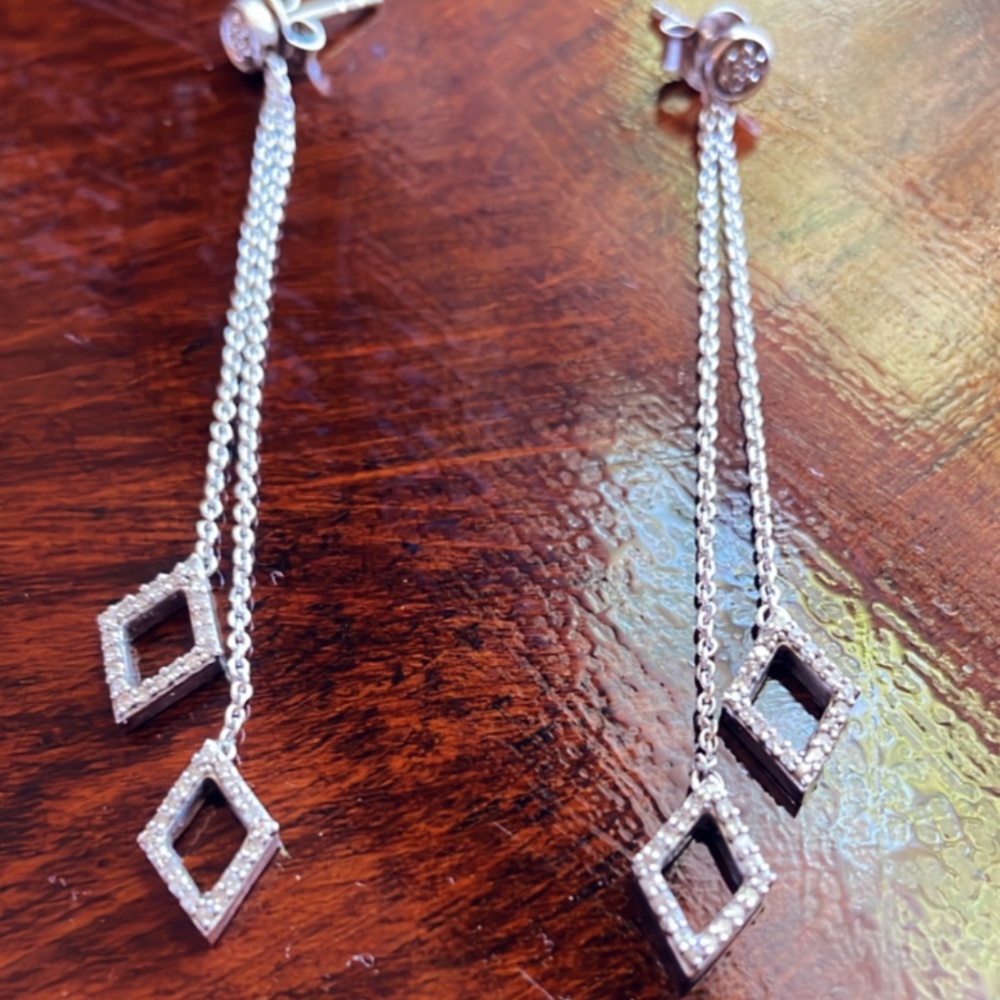 Swarovski crystal drop earrings - Picture 3 of 3